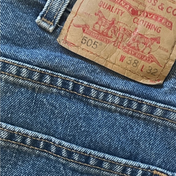Vintage Men’s Levi’s 505 Jeans 38x32 - Picture 3 of 9